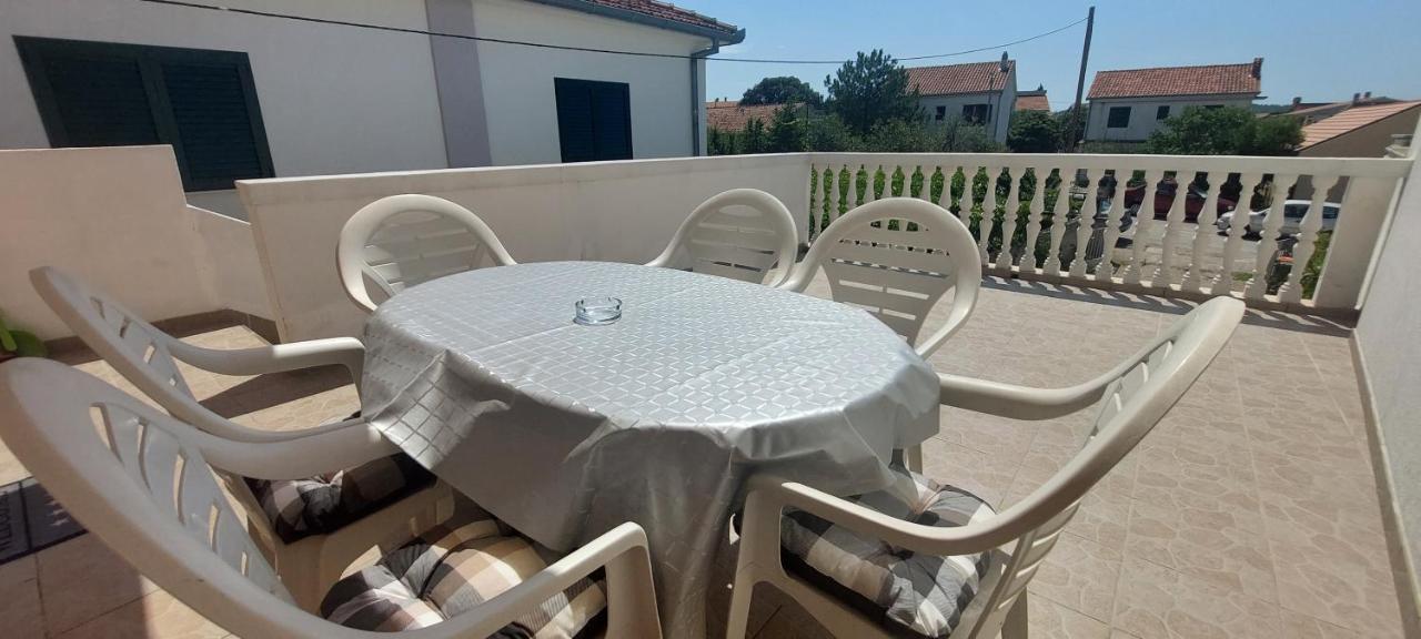 Apartment Zana Pirovac Zewnętrze zdjęcie