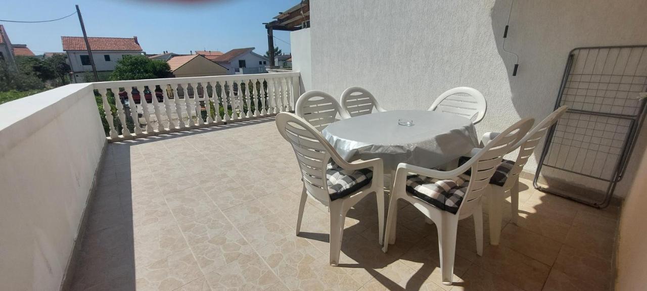 Apartment Zana Pirovac Zewnętrze zdjęcie