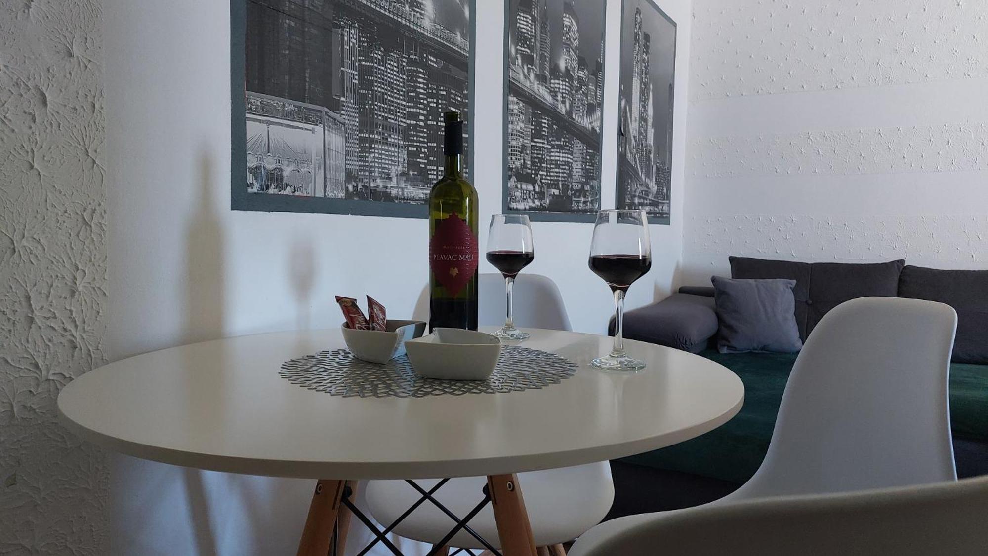 Apartment Zana Pirovac Zewnętrze zdjęcie